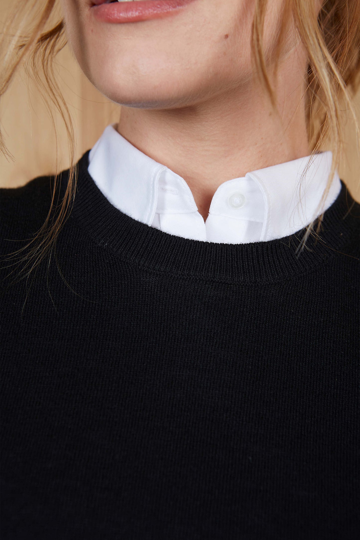 Stuart Women | Women's Round-Neck Sweater